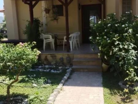 Freistehende Villa Mit Garten Zum Verkauf In Ula Muğla Bezirk Sultanahmet-Viertel Zweibettzimmer