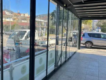 In The Center Of Marmaris, 128M2 Ground Floor And 30M2 Ground Floor, 2 Title Deed Corners With A Lower Floor, Emergency Sale Store Suitable For Every Job